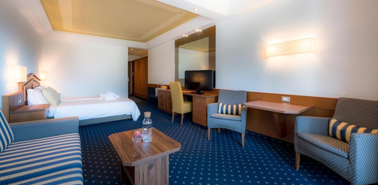 Hotel Ifinger Schenna Bagian luar foto