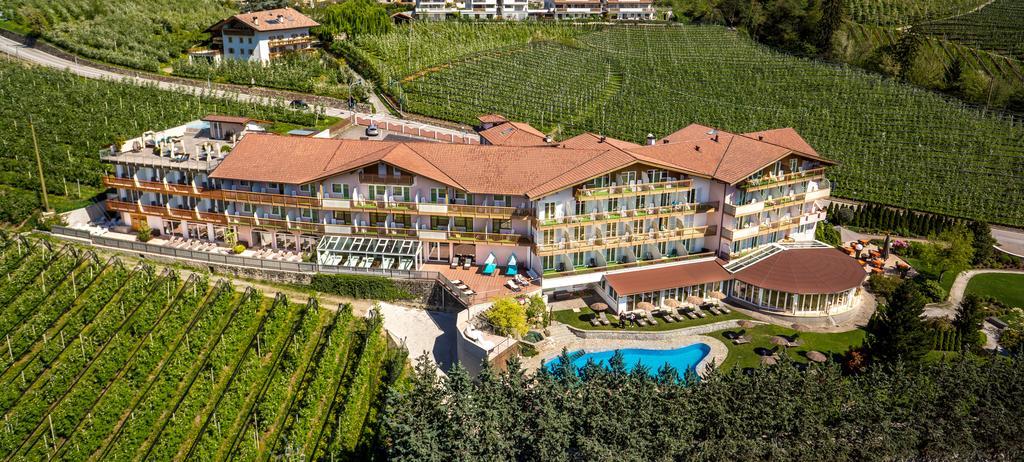 Hotel Ifinger Schenna Bagian luar foto